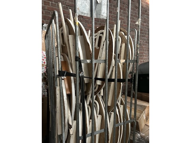 Partij statafels inclusief rolcontainers - afbeelding 3 van  5