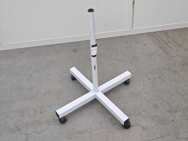 Partij statieven / towel cabinets / cartridge heater - afbeelding 5 van  19