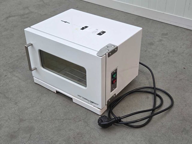 Partij statieven / towel cabinets / cartridge heater - afbeelding 11 van  19