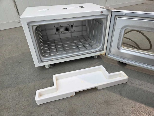 Partij statieven / towel cabinets / cartridge heater - afbeelding 12 van  19