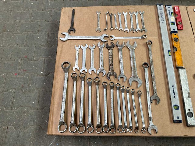 Partij steek- en ringsleutel (33x) - afbeelding 1 van  9