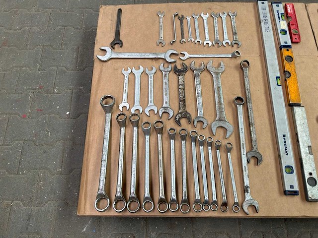 Partij steek- en ringsleutel (33x) - afbeelding 2 van  9