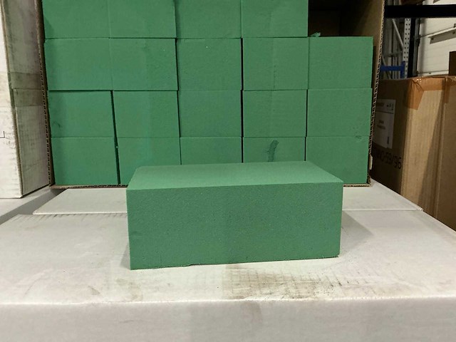 Partij steekschuim 20x10x7,5cm (600x) - afbeelding 1 van  1