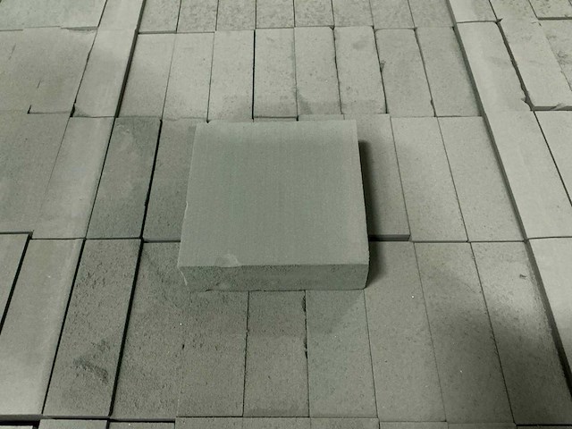 Partij steekschuim blokjes 150x150x50mm (600x) - afbeelding 2 van  4