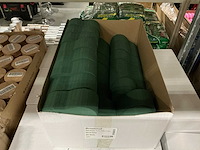 Partij steekschuim natte harten 17,3x13,9x7cm (336x) - afbeelding 2 van  4