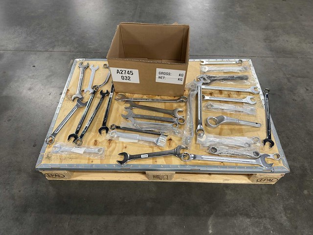 Partij steeksleutels/ringsleutels/combinatiesleutels (20x) - afbeelding 1 van  8