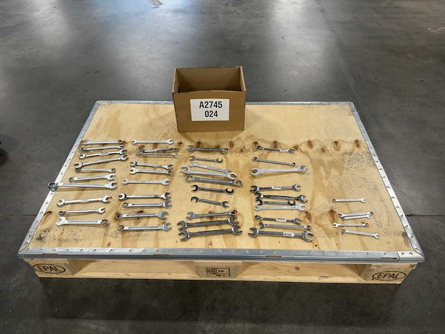 Partij steeksleutels/ringsleutels/combinatiesleutels (40x) - afbeelding 1 van  11