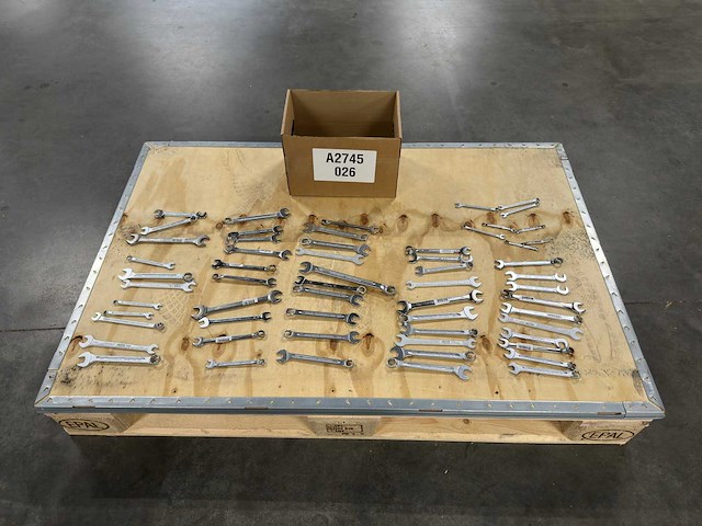 Partij steeksleutels/ringsleutels/combinatiesleutels (50x) - afbeelding 1 van  14