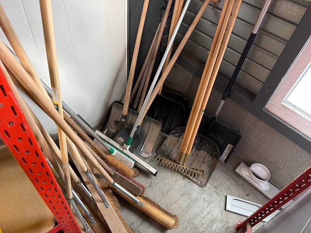 Partij steel gereedschap - afbeelding 1 van  5