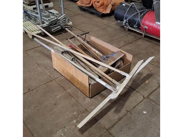 Partij steelgereedschap - afbeelding 1 van  6