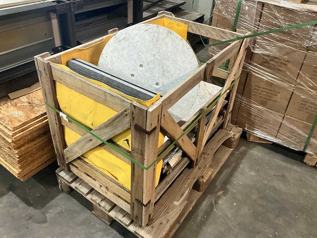 Partij steen - afbeelding 1 van  7