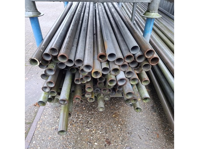 Partij steigerbuizen op 2x transportbok - afbeelding 4 van  9