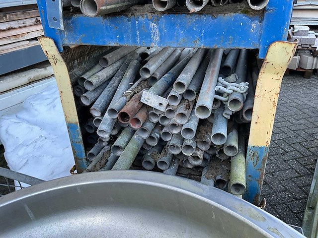 Partij steigerbuizen - afbeelding 6 van  7