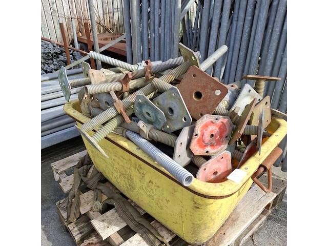 Partij steigermateriaal - afbeelding 18 van  27