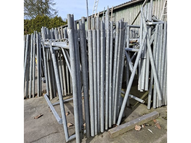Partij steigermateriaal - afbeelding 24 van  27