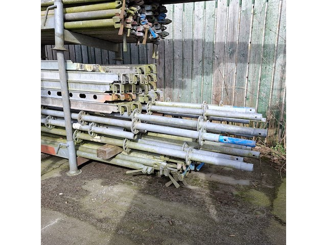 Partij steigermateriaal - afbeelding 36 van  43