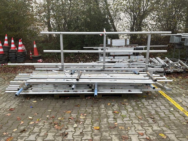 Partij steigermateriaal - afbeelding 12 van  19