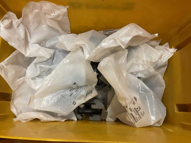 Partij stekker onderdelen - afbeelding 6 van  8