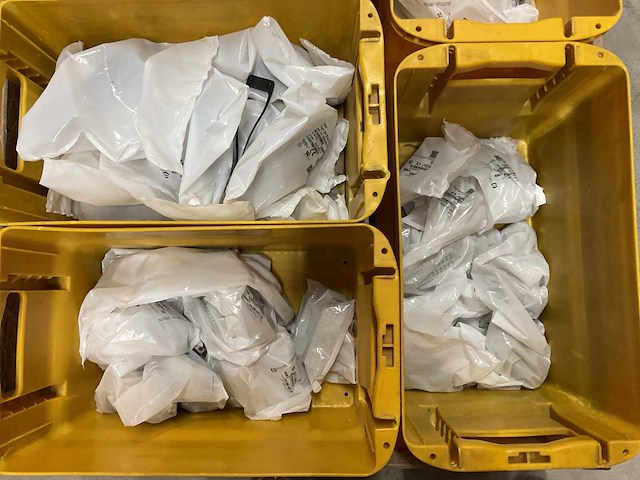 Partij stekker onderdelen - afbeelding 2 van  9