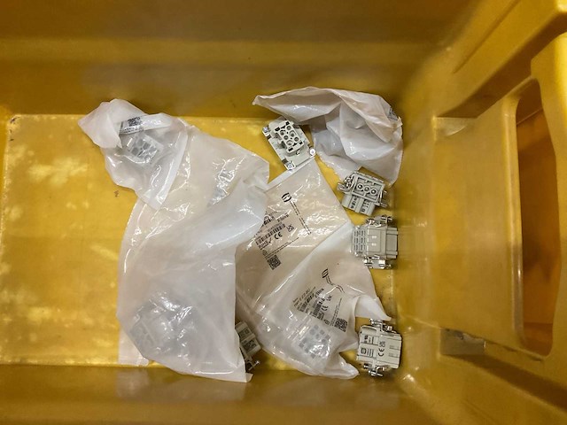 Partij stekker onderdelen - afbeelding 7 van  9