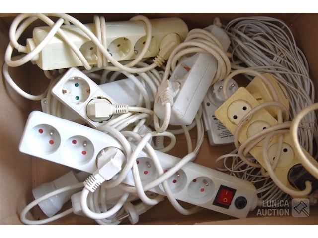 Partij stekkerdozen - afbeelding 1 van  3