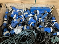 Partij stekkers en stekkerdozen - afbeelding 3 van  4