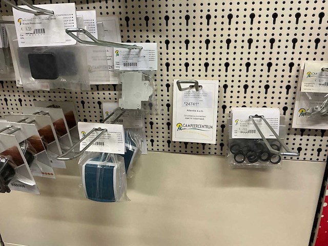 Partij stekkers, schakelaars en contactdozen - afbeelding 5 van  24