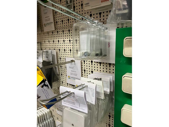 Partij stekkers, schakelaars en contactdozen - afbeelding 9 van  24