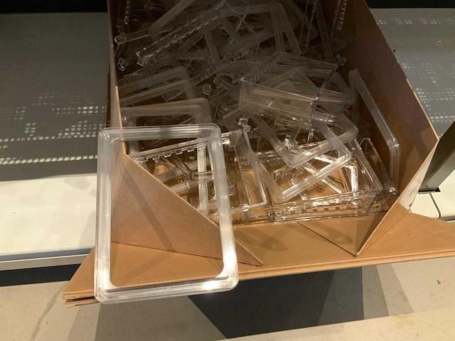 Partij stellinghaken & displaymeteriaal - afbeelding 2 van  8