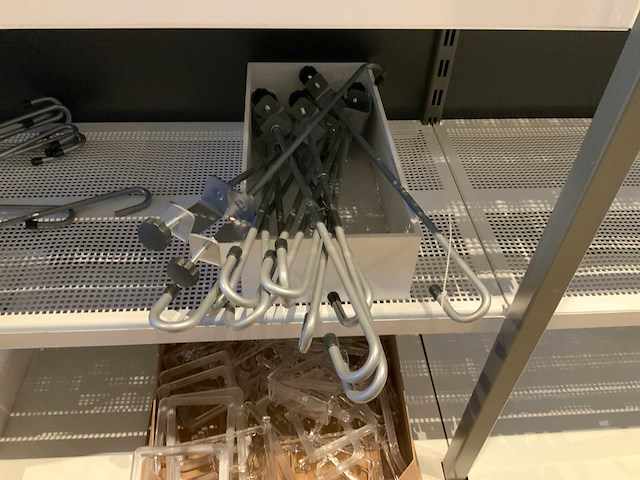 Partij stellinghaken & displaymeteriaal - afbeelding 5 van  8