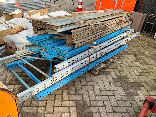 Partij stellingmateriaal - afbeelding 1 van  5