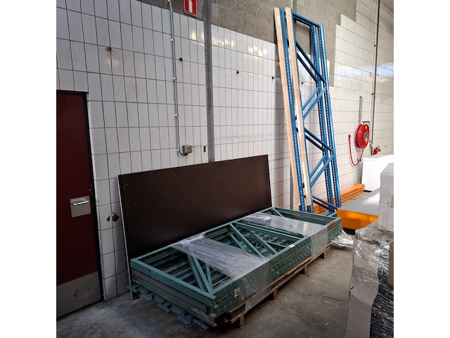 Partij stellingmateriaal - afbeelding 1 van  16