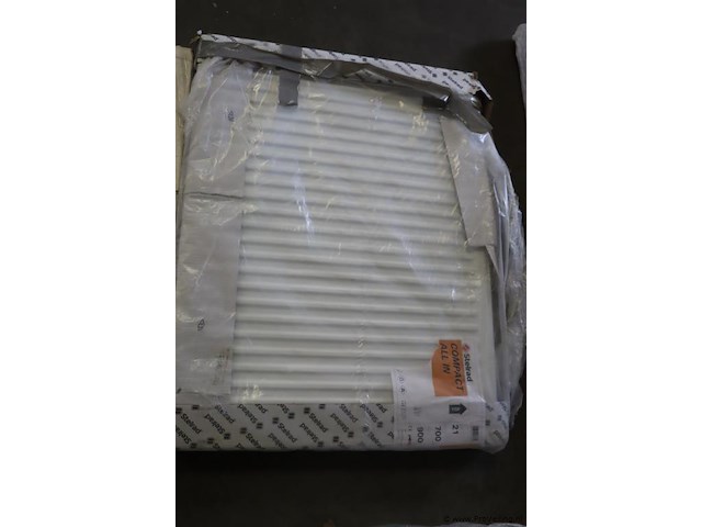 Partij stelrad/brugman radiatoren - partij | nieuw in verpakking - afbeelding 6 van  11