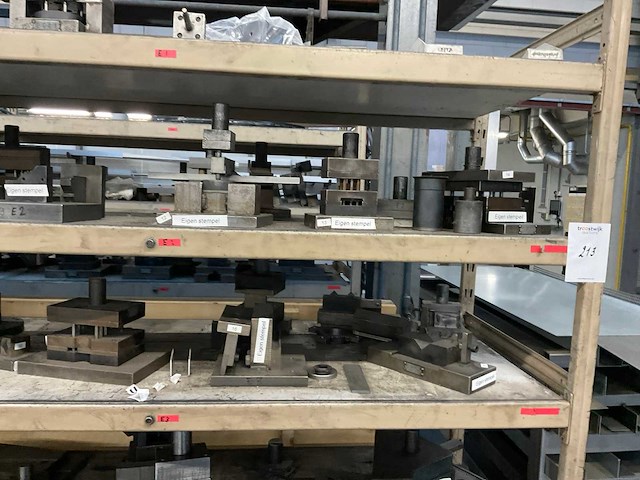 Partij stempels - afbeelding 18 van  20