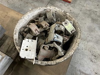 Partij stenen en steiger materiaal - afbeelding 6 van  6