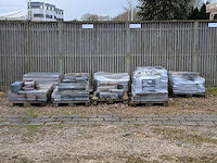 Partij stenen en tegels o.a. gardenlux