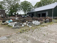 Partij stenen, klinkers en pannen - afbeelding 2 van  21