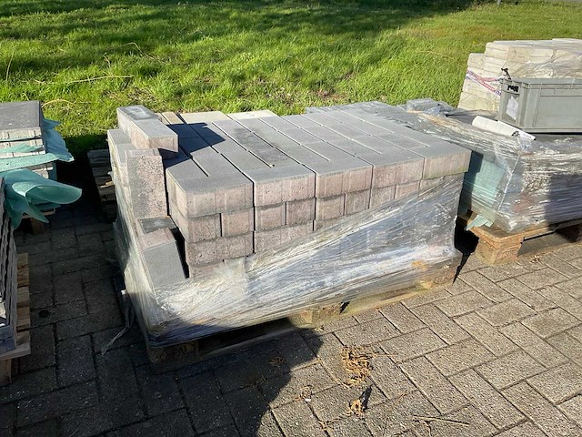 Partij stenen - afbeelding 2 van  5