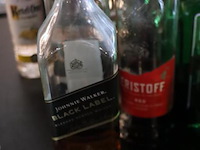 Partij sterke dranken o.a. ballantine's finest blended scotch whisky, bokma jenever, malibu, vodka club & jack daniels whisky - afbeelding 3 van  6