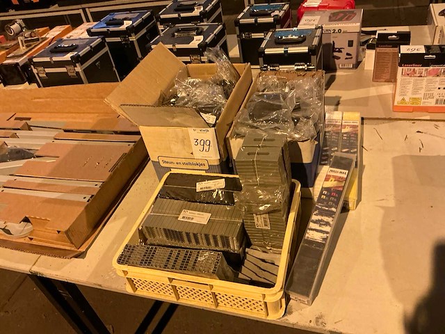 Partij steun en stel blokjes - afbeelding 1 van  7