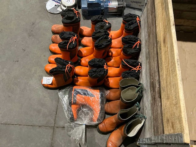 Partij stihl werklaarzen - afbeelding 2 van  3