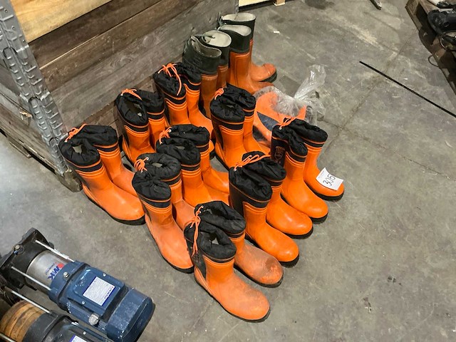 Partij stihl werklaarzen - afbeelding 1 van  2