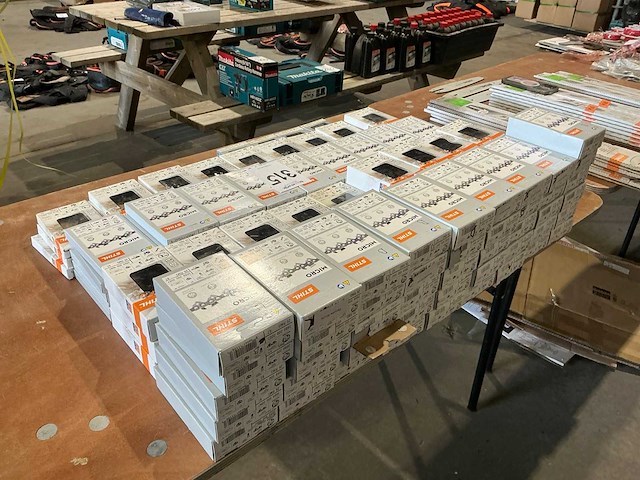 Partij stihl zaagkettingen - afbeelding 8 van  11