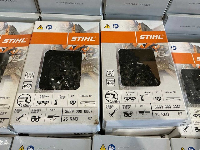 Partij stihl zaagkettingen - afbeelding 2 van  11