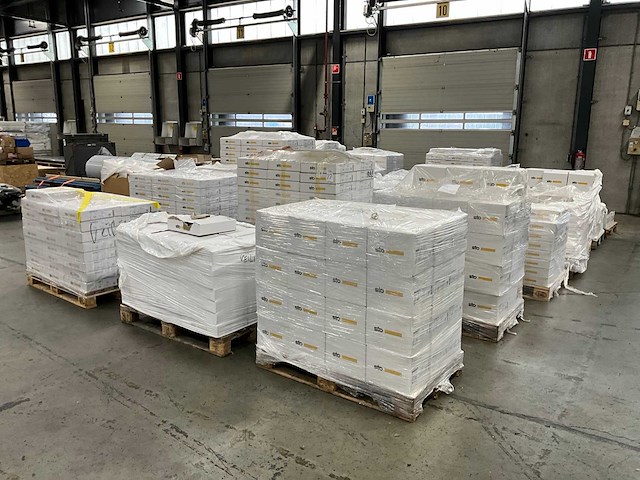 Partij sto stocleyer b gevelstrips - afbeelding 1 van  27