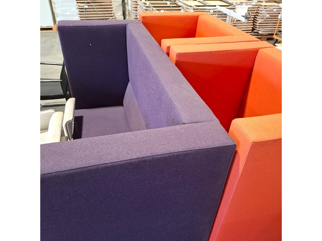 Partij stoelen en bank, o.a. artifort - afbeelding 5 van  14