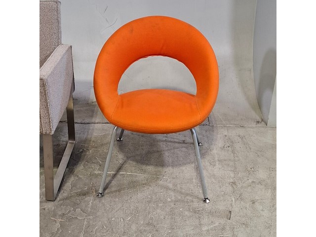 Partij stoelen en bank, o.a. artifort - afbeelding 9 van  14