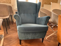 Partij stoelen / fauteuilles / kapstokken, lampen, deco - afbeelding 12 van  23