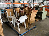 Partij stoelen - afbeelding 1 van  6