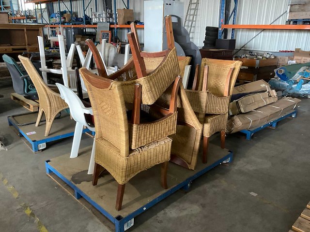 Partij stoelen - afbeelding 2 van  6